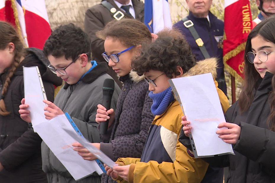 Hommage Aux Victimes Du Terrorisme Saint Etienne Du Rouvray Il