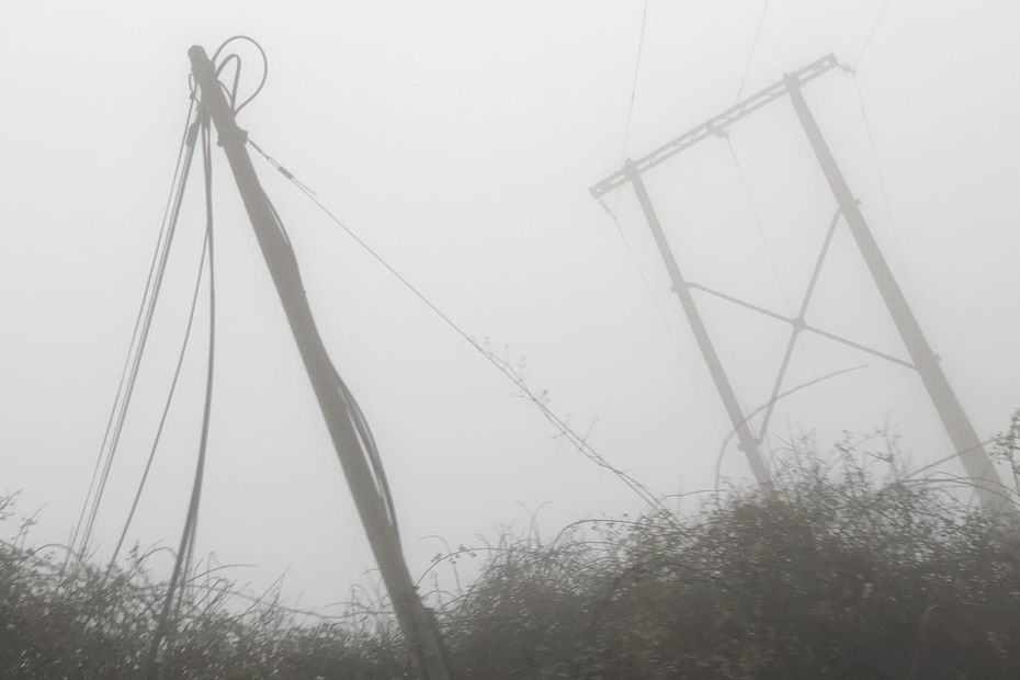 Enfouir les lignes électriques pour éviter les risques lors dincendies