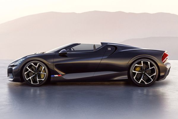 Molsheim Bugatti dévoile son nouveau roadster W16 Mistral un