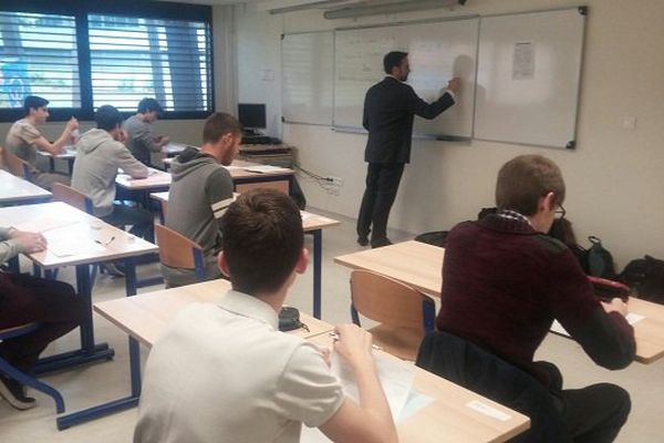 2Epreuve de Philosophie au Lycée Jolimont