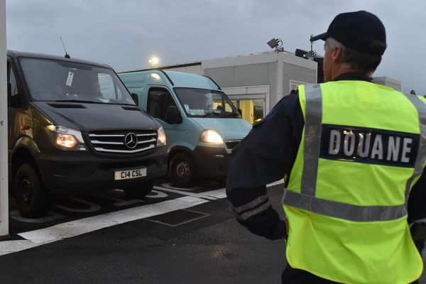 La brigade des Douanes de Gaud (Haute-Garonne) effectuait un contrôle, mardi peu avant minuit, sur l'autoroute A64  lorsqu'ils ont arrêté le véhicule immatriculé en Espagne