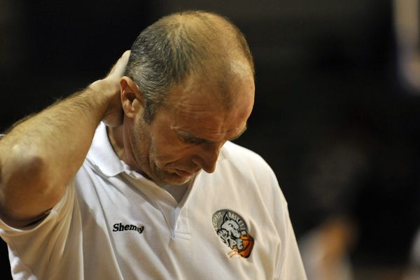 En 2010, Bertrand Van Butsele était le coach de Chalon en Champagne 