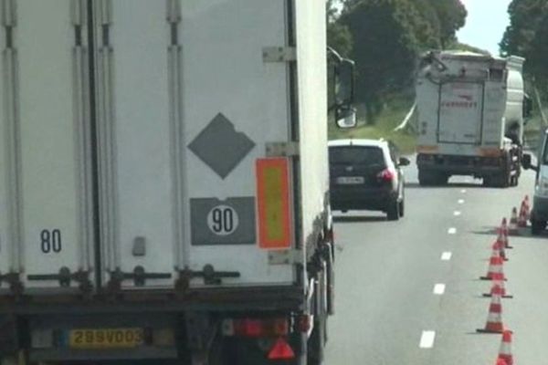 En Auvergne, seul le département de l'Allier est concerné par le péage de transit poids lourds, sur la RN 7 et la RCEA. 