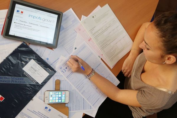 Seuls 4 foyers sur 10 déclarent leurs impôts en ligne