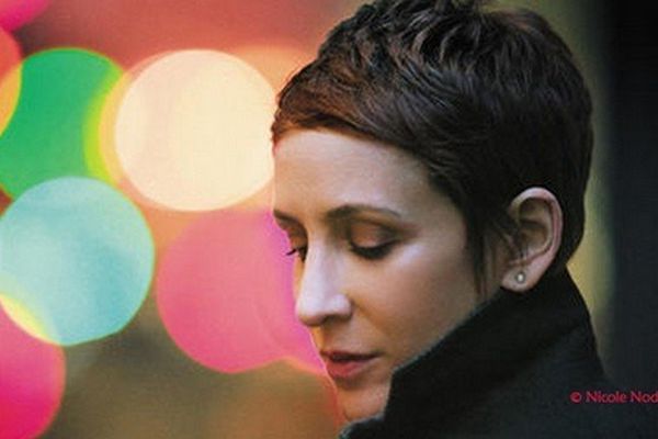 STACEY KENT sera en concert le mardi 15 juillet. Son dernier passage sous les pins de Juan date de 2004.