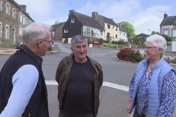 Le maire et les habitants de Merléac, dans les Côtes-d'Armor, une petite commune du centre-Bretagne qui a perdu plus de la moitié de sa population en 50 ans, attendent beaucoup de la nomination de la nouvelle ministre à la ruralité, la Bretonne Françoise Gatel.