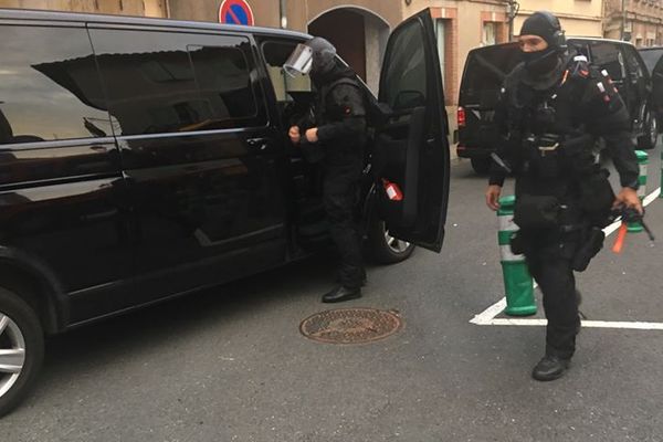 Les policiers de l'antenne de Toulouse du RAID ont maîtrisé le forcené