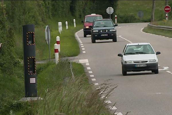 Le réseau routier du Gers est constitué quasiment exclusivement de routes nationales et départementales sans séparateur central