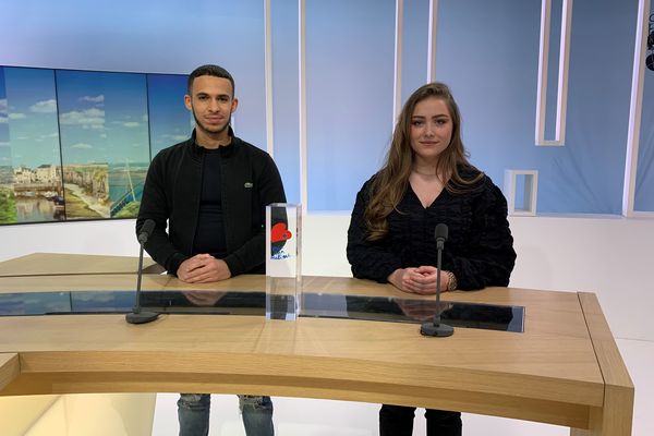 Anaïs Roix et Hakim Amandar, vainqueurs du prix Ilan Halimi, représentaient le lycée Les Bruyères de Sotteville-lès-Rouen ce mercredi 17 février sur le plateau de France 3 Haute-Normandie