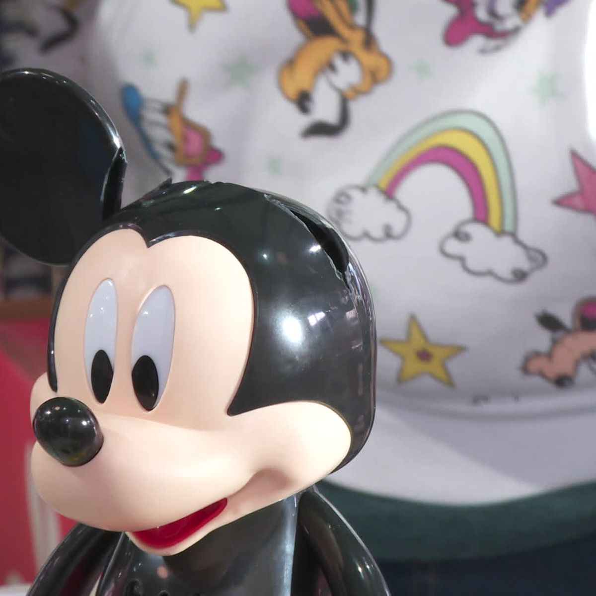 Mickey avec sa hotte à cadeaux - Disney Traditions