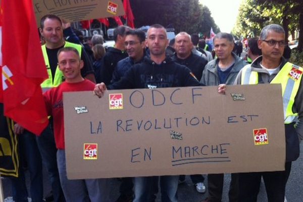 Des salariés d'ODCF Wayne Dalton dans les rangs des manifestants de ce mardi 10/09/2013.