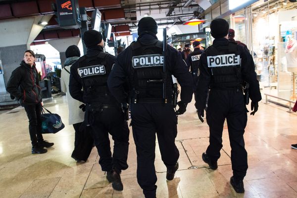 Les policiers du Puy-de-Dôme devraient renforcer la sécurité dans les transports et dans les centres commerciaux 