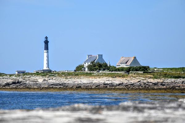 l'île de Sein sous le soleil exactement