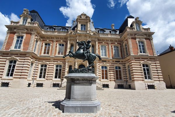 Le musée du vin de Champagne et d'Archéologie régionale ouvre dans le Château Perrier, avenue de Champagne à Epernay / mai 2021