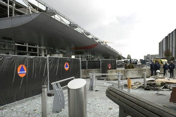 L'aéroport de Bruxelles-Zaventem au lendemain des attentats meurtriers du 22 mars 2016.