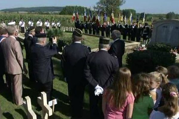 Nécropole militaire française de Thiescourt dans l'Oise