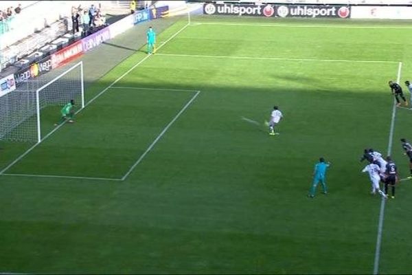 L’AJ Auxerre s'est qualifiée pour les 16es de finale de la Coupe de la Ligue grâce à un triplé de Julien Viale