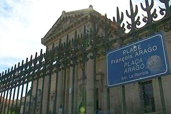 Perpignan - le palais de justice - archives