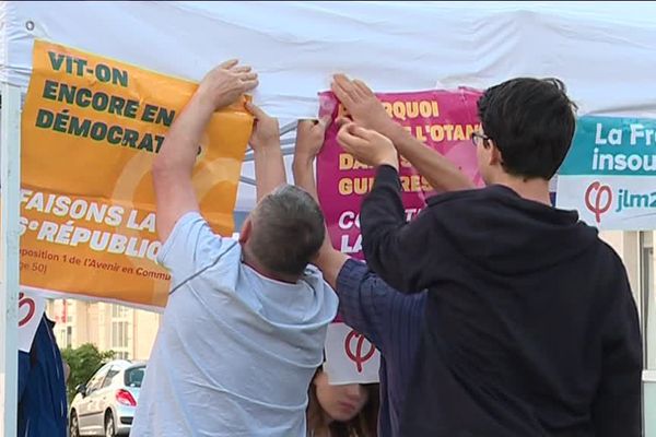 Deux caravanes parcourent l'ouest et l'est de la France, avant de se rejoindre à Marseilles.