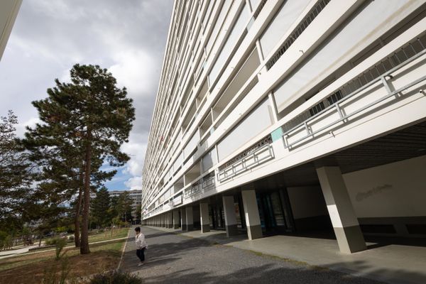 Une barre de logements sociaux du bailleur Ekidom à Poitiers, le 3 ocotbre 2023.