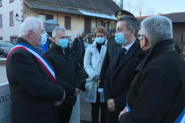 Melisey : arrivée du ministre de l'Intérieur, Gérald Darmanin, avec Régis Pinot maire de la commune et président de la communauté de communes des 1000 Étangs