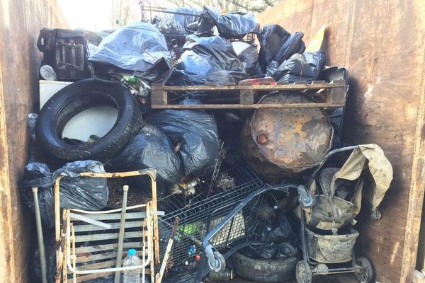 Déchets récupérés pendant l'opération "Loire propre" à Beaugency (Loiret) - 2 mars 2019 