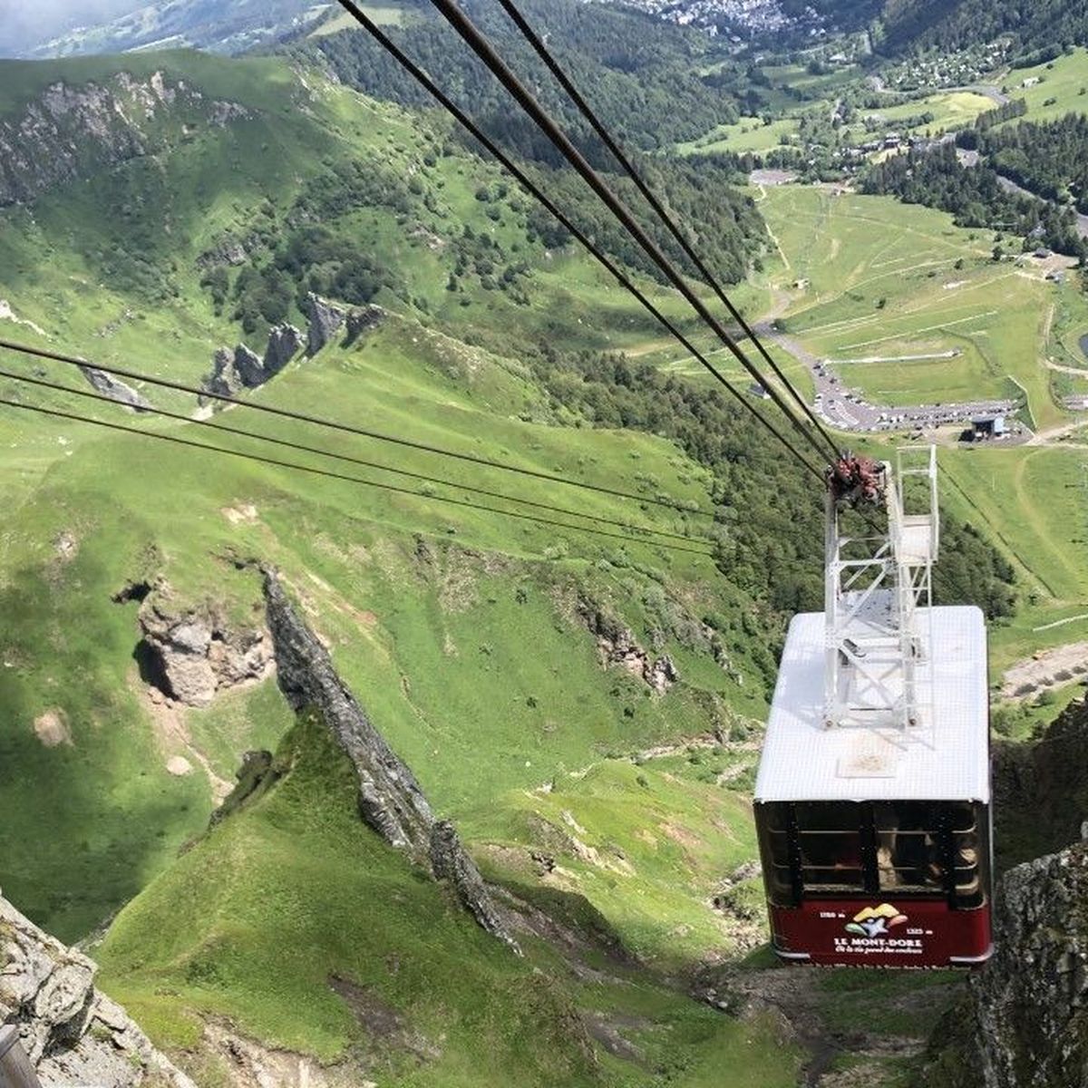 Puy De Dome Le Telepherique Du Sancy Reprend Du Service