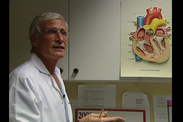 Le cardiologue Alain Cribier est internationalement connu pour avoir mis au point la technique de remplacement percutané de valve aortique (TAVI).