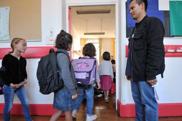 Au bout d'une semaine, les enfants devraient-il retourner à l'école ?