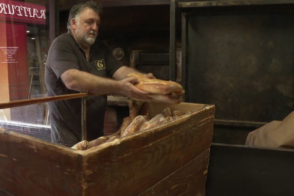 Le boulanger indépendant voudrait construire un nouvel atelier.