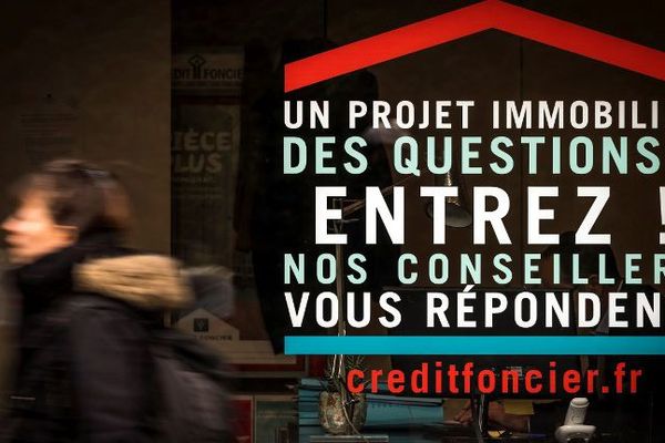  Ce mercredi les salariés du Crédit Foncier ont manifesté à Toulouse car ils craignent pour leur emploi. L'entreprise, spécialisée dans le prêt immobilier, embauche 2200 personnes en France. Les grévistes craignent les suppressions de poste après le rachar par le groupe mutualiste BPCE.