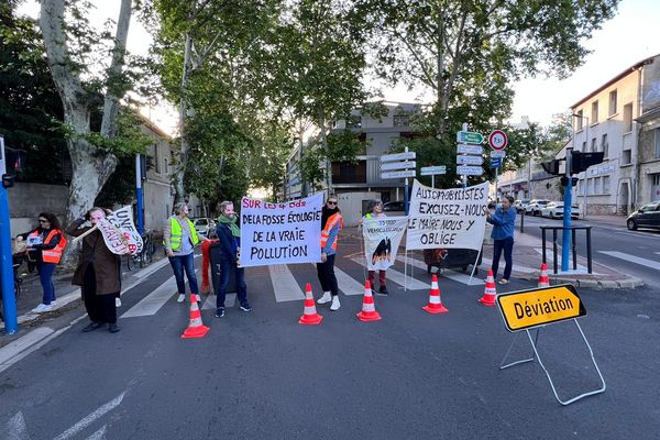 Le blocage du collectif des 4 boulevards mis en place depuis 7h45 sur le boulevard Rabelais mardi 21 mai 2024.