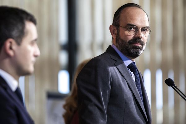 Gérald Darmanin et Edouard Philippe, le 17 février 2020 à Paris.