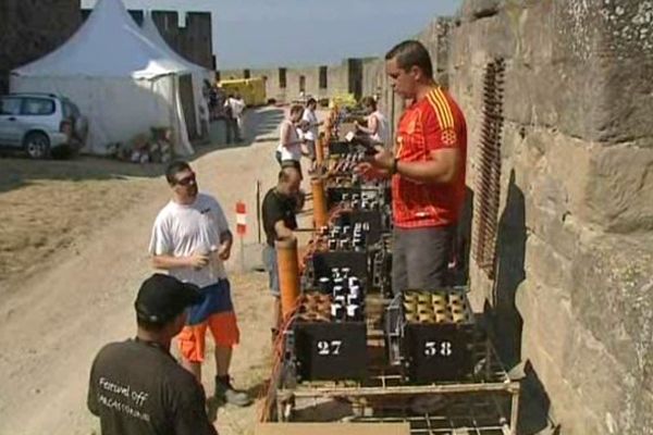 50 artificiers et 2 tonnes de matériel de pyrotechnie sont nécessaires pour assurer le spectacle