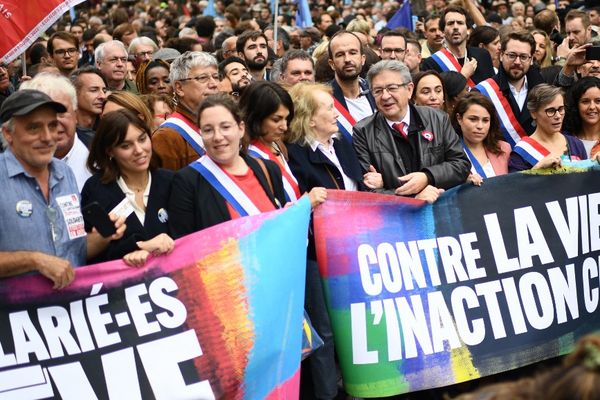 Ce dimanche 16 octobre, la Nupes organise, à Paris, une marche contre la vie chère et l'inaction climatique.