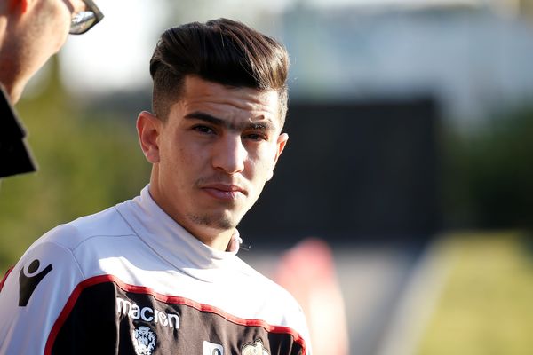 Le défenseur international algérien de l'OGC Nice, Youcef Atal.