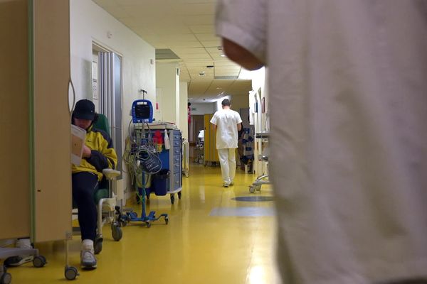 Au centre hospitalier d'Argentan, les urgences fonctionnent normalement en ce moment. Mais la pénurie d'urgentistes peut entraîner une fermeture du service, comme pendant l'été 2023