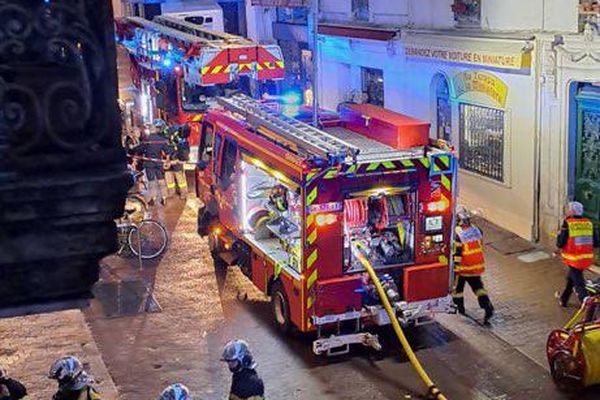 Une personne âgée a été retrouvée morte suite à l'incendie dans le centre-ville de Montpellier.