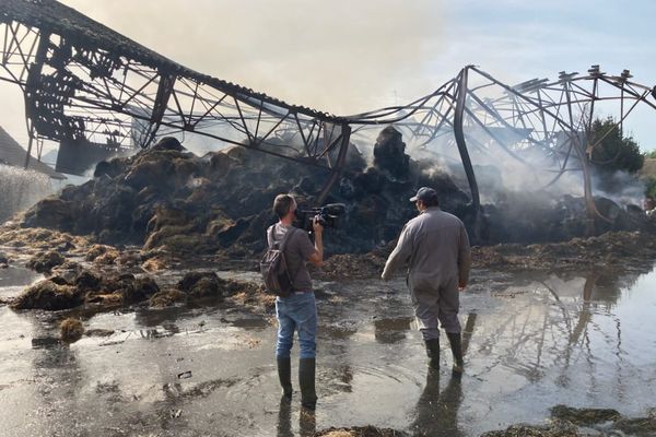 Le Gaec des Rimbos (Simandre, Saône-et-Loire) a été touché par un incendie le 26 septembre à 23 heures.