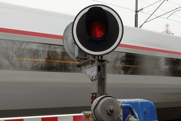 Les passages à niveau sont dangereux rappelle chaque année la SNCF dans une campagne de communication nationale