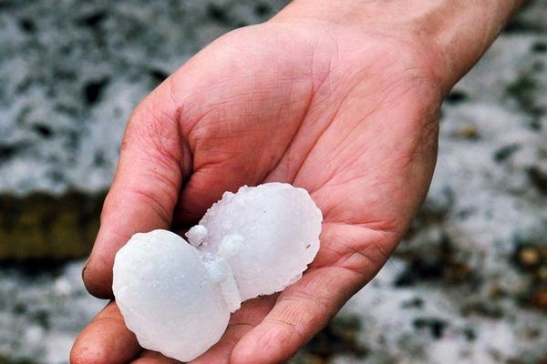 Le département de la Loire victime de gros orages de grêle samedi soir... 