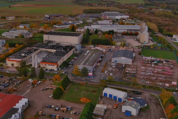 Vue d'ensemble du site de production de Jacquet à Clamecy