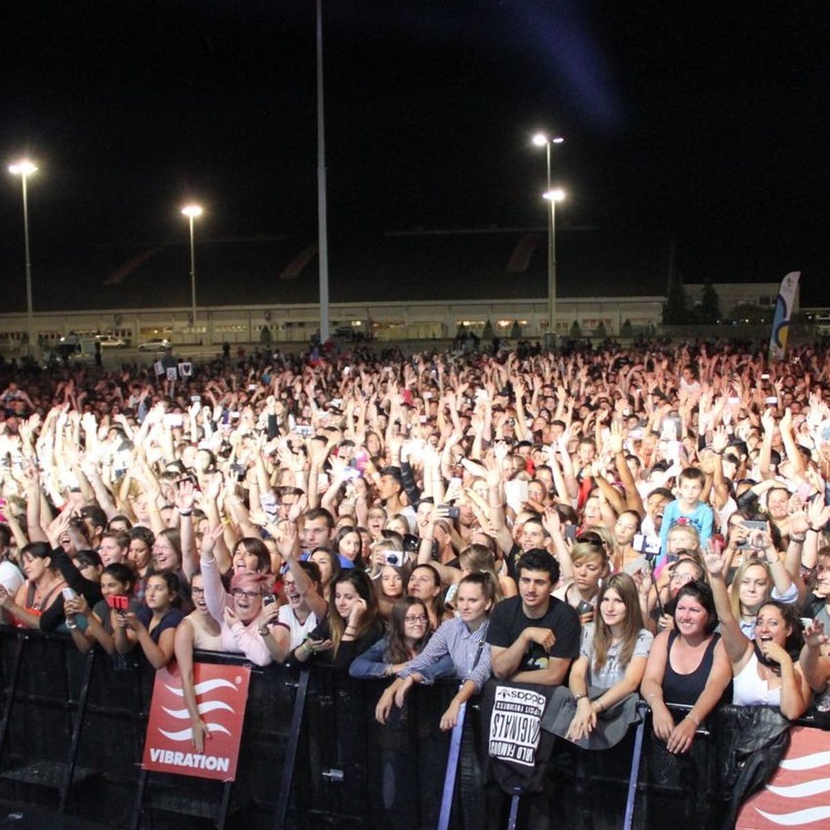 Quels artistes vont chanter sur le Tour Vibration 2018 en région Centre-Val  de Loire ?