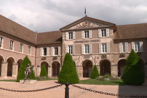 La mairie de Beaune.