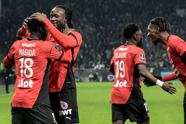 Deuxième victoire consécutive pour le Stade Rennais qui s'impose 2 à 0 face à Saint-Etienne à l'occasion de la 21ème journée de la Ligue 1.