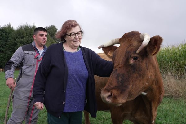 A Montgibaud, en Corrèze, Dominique Decay et Rémy Rougerie sont tous deux éleveurs de vaches.