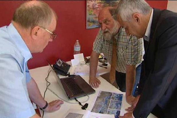 Les maires des trois communes concernées le 4 juin dernier à Sigolsheim