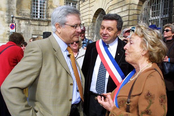 Thérèse Aillaud aux côtés de Roland Chassain.