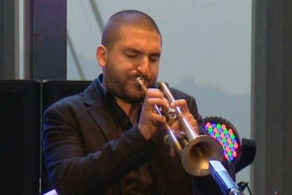 Ibrahim Maalouf sur la scène de  Jazz a Juan