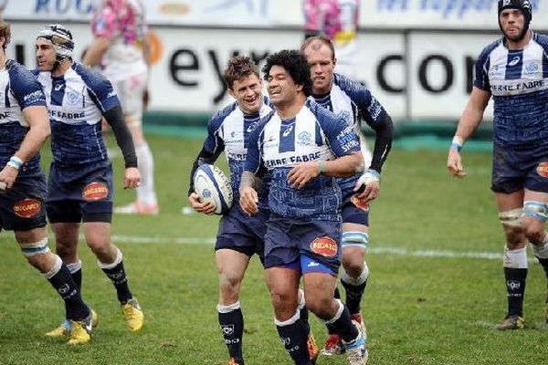 Castres s'est offert le point de bonus à Pierre Antoine.